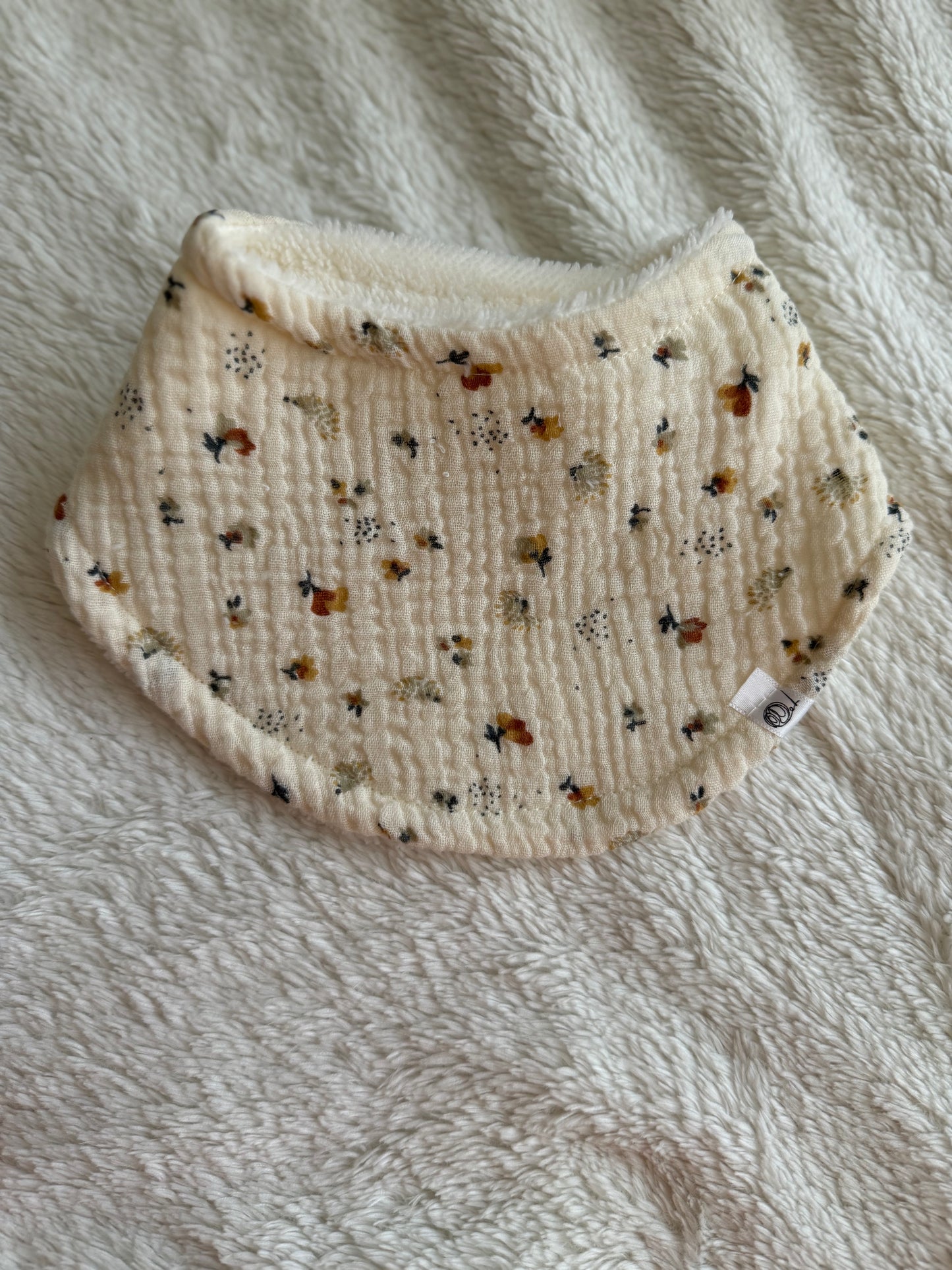 The Autumn Flower Bib